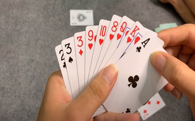 Hiểu Rõ Về Luật Ù Đền Và Hệ Lụy Trong Trận Đấu Phỏm